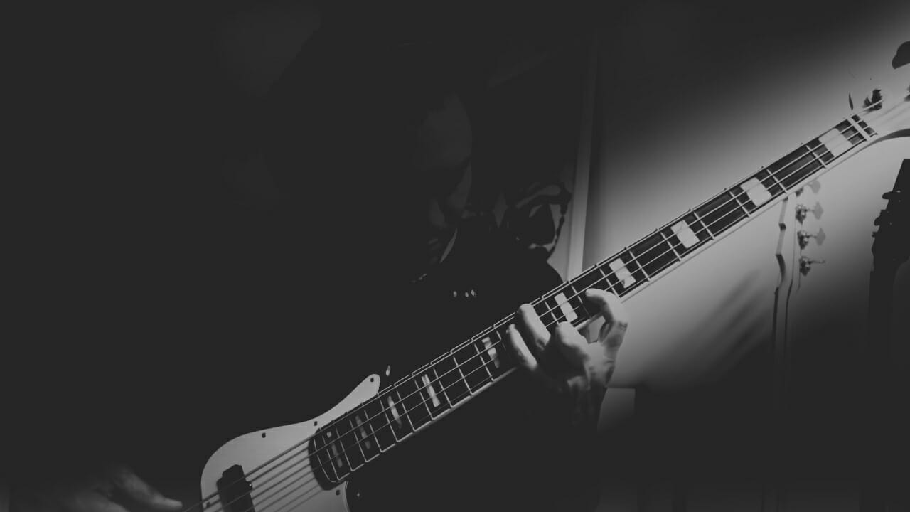 Drop 2 chords - 7#11 Chord Shape on the Bass Guitar