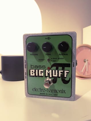 Best bass deals fuzz pedal