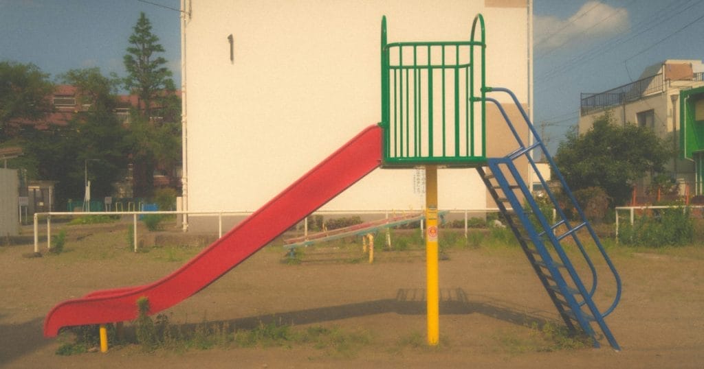 Red slide - Image by s tsuchiya