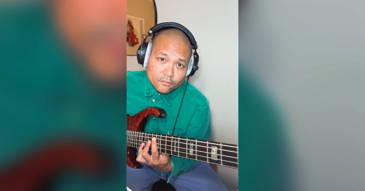 Posido Vega - Playing around with triads